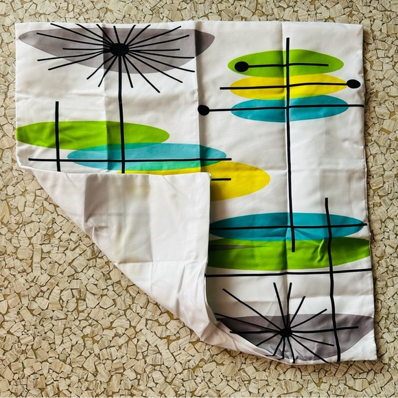 Mid Mod print pillow case cover hidden zipper cover only - Picture 3 of 6